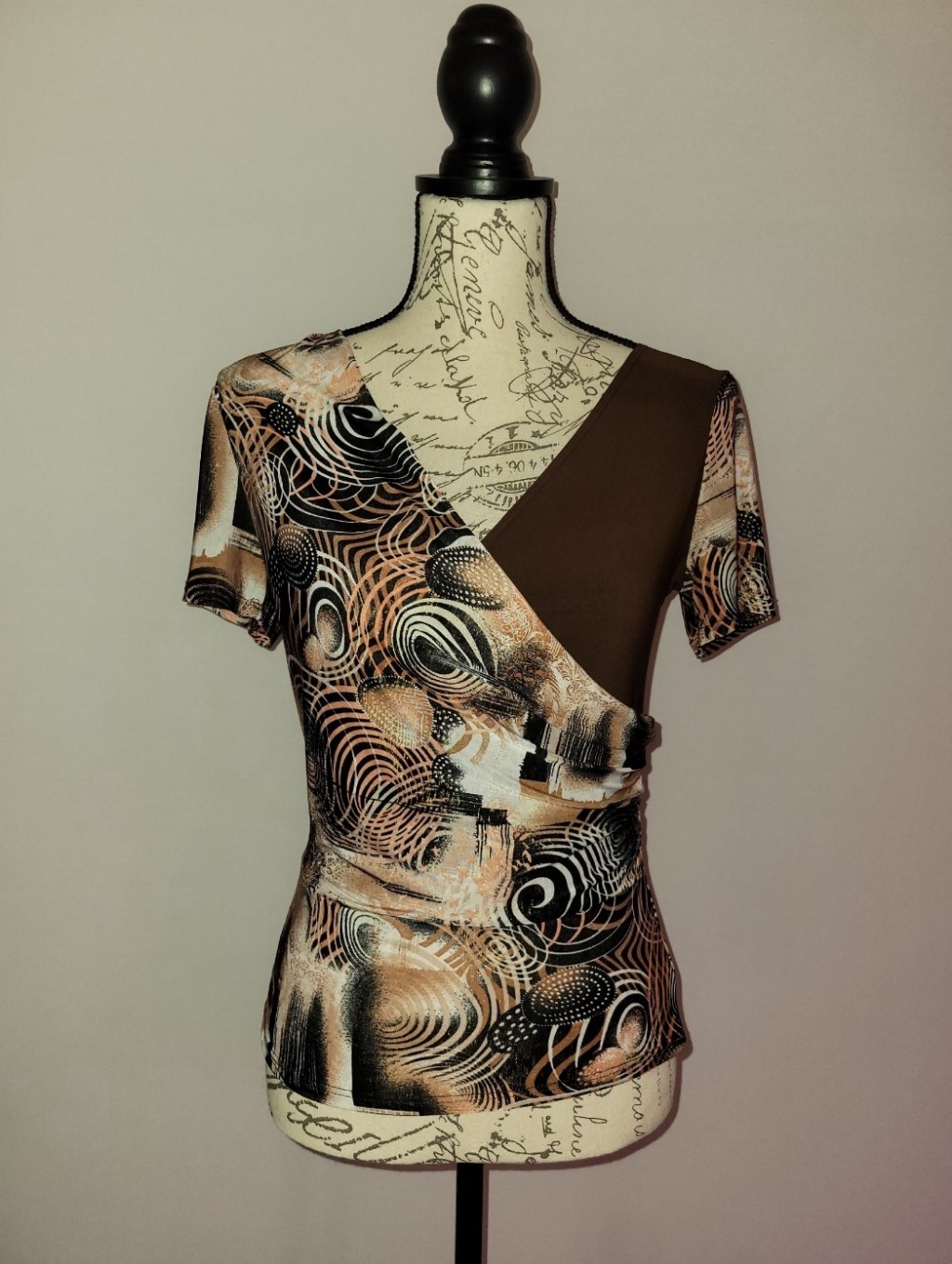 Misha Vintage Y2k Short Sleeve Abstract Print Top - Brown/Black Size S — image 2 of 4